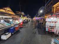 เดินไป กินไป ที่ตลาดโต้รุ่งหัวหิน