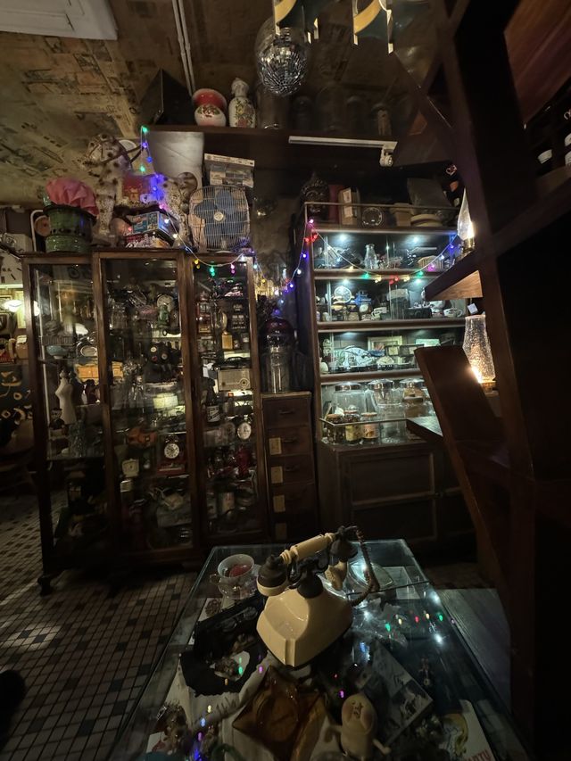 走進時光隧道的Cafe