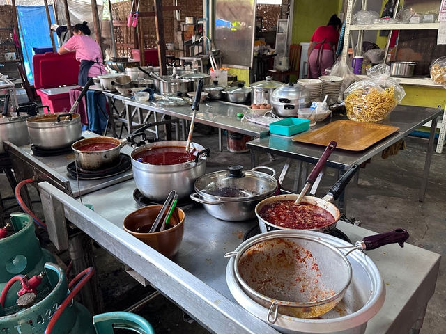 ข้าวซอยเฒ่าแก่เอก ข้าวซอยร้านดัง จ.เชียงราย