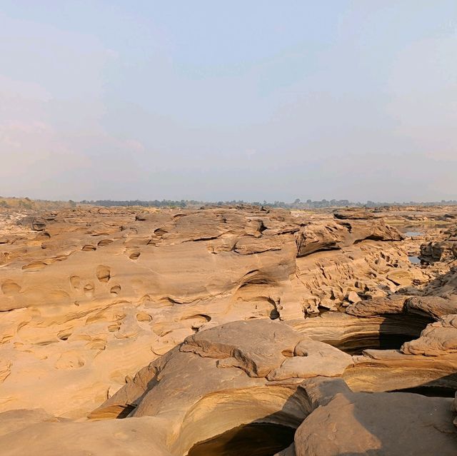 สามพันโบก จ.อุบลราชธรนี