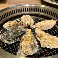 【大阪・梅田】卓上グリルで牡蠣や旬の魚介を楽しめる「8TH SEA OYSTER Bar & Grill ルクア大阪店」