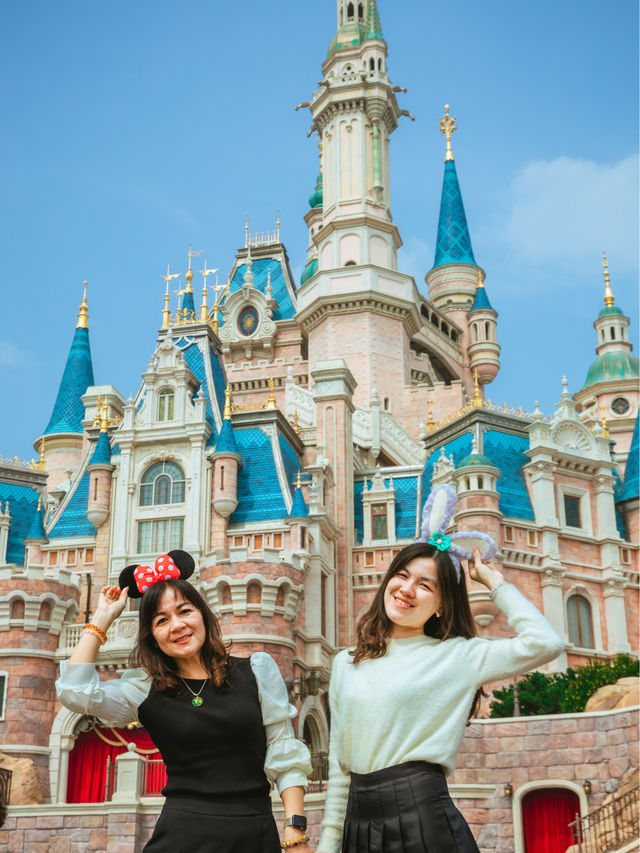 Shanghai Disneyland 🌟🔥🌈