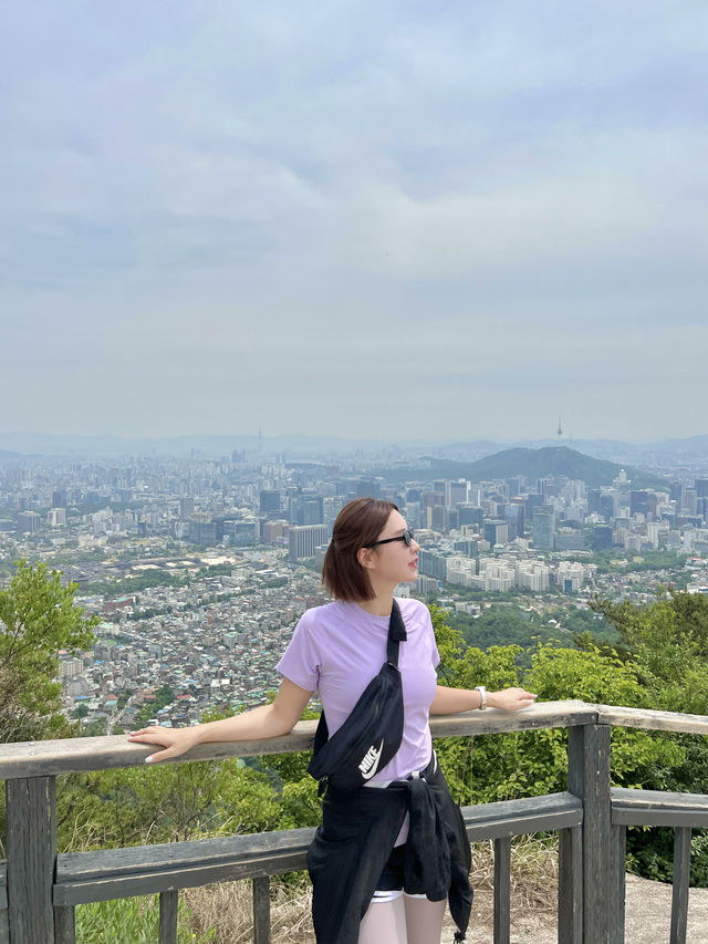 서울 한복판에 1시간이면 올라갈 수 있는 등산코스!