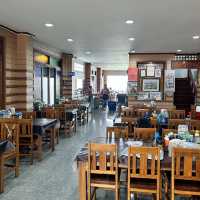 ร้านบรรยากาศดีริมน้ำโขง “ร้านแม่งามอิ่มอร่อย“