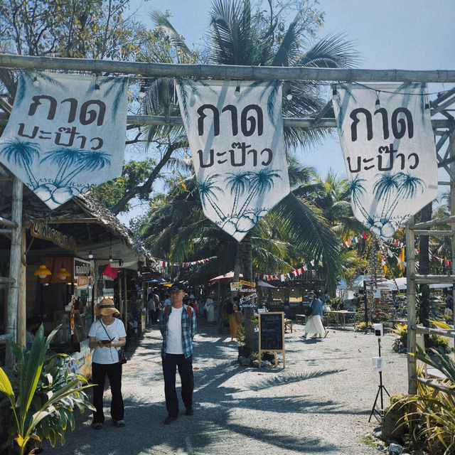 Exploring Jing Jai Market in Chiang Mai 🌿