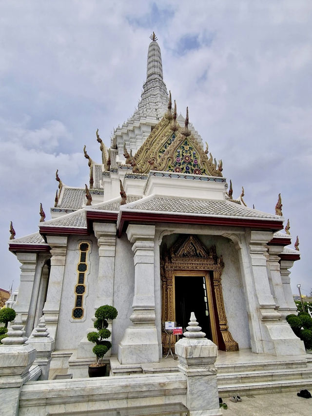 Bangkok City Pillar Shrine