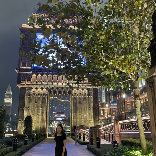 📸氹仔夜晚打卡之旅，倫敦風情外牆！週末好去處！
