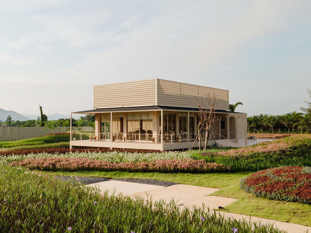 NAVAKIRI Boutique Resort จ. สตูล