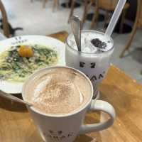 URBAN Cafe   🐱