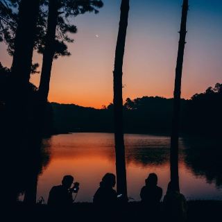 Visit Pang Ung, Mae Hong Son.