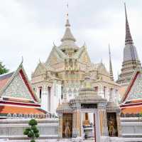 Tranquil Oasis in Bangkok: Wat Paknam Phasi Charoen