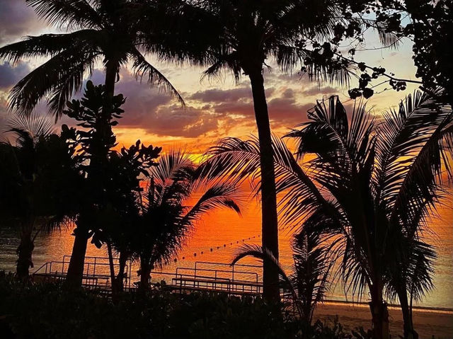 รีสอร์ท…ที่มีวิวพระอาทิตย์ตกสวยไม่เป็นรองใคร🌅