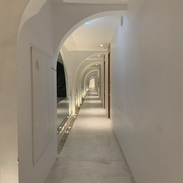 "Luxury by the Sea: A Retreat at Sala Samui"