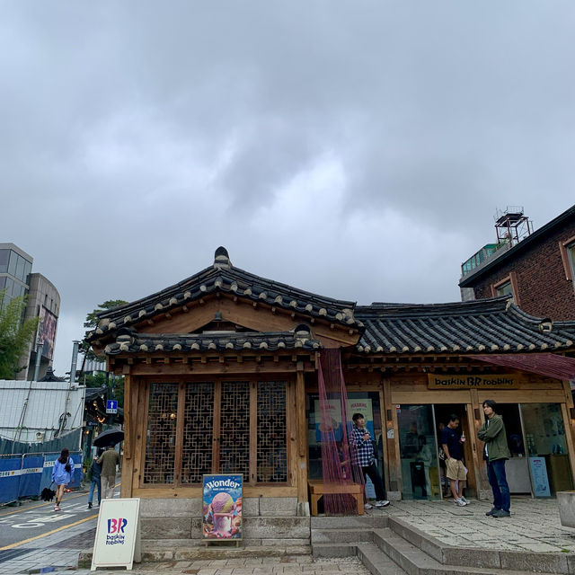 Step Back in Time: Discover the Charm of Bukchon Hanok Village