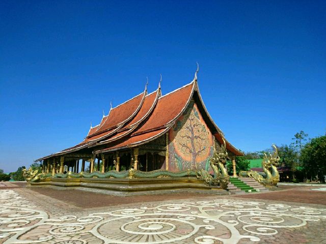 ชมวัดเรืองแสง..สิรินธรวราราม ยามบ่าย