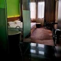  FURAMA RIVERFRONT Club Room 