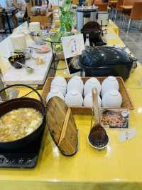 【大阪府:新世界】大阪グルメの朝食ビュッフェ！