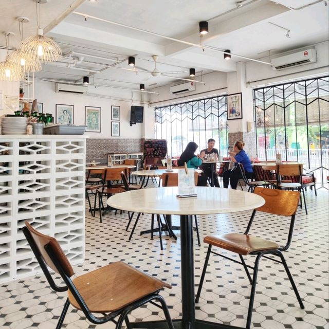 🇲🇾 San Da Gen Kopitiam: A Taste of Tradition with UFO Tarts