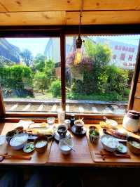 䥥倉 🚞 稻村ケ崎 Cafe Yoridocoro ヨリドコロ超級人氣👍燒魚🐟 早餐定食 🚃朝ごはん