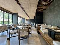 รีสอร์ตใหม่ดีไซน์เกร๋ๆ 🏞️บรรยากาศดีๆ ริมแม่น้ำกก