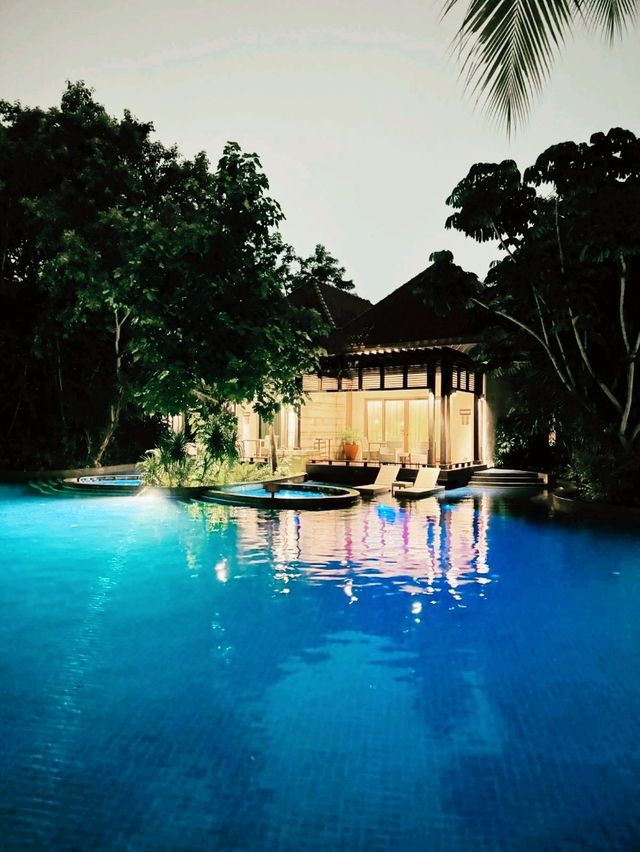 Outdoor swimming at Equarius Hotel