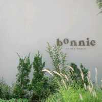 bOnnie on the beach คาเฟ่ติดทะเลสุดชิว