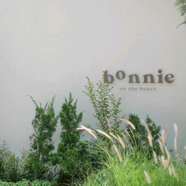 bOnnie on the beach คาเฟ่ติดทะเลสุดชิว