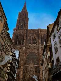 【フランス】感動して涙が止まらない！幻想的な大聖堂⛪️
