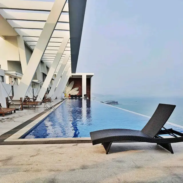 無限のプール、驚くべき高空の楽しみ