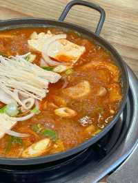 김제 푸짐한 김치찌개 백반 맛집