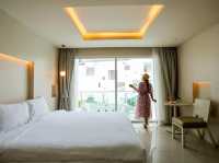 Prima Hotel Pattaya ที่พักคุมโทนสไตล์มินิมอล 