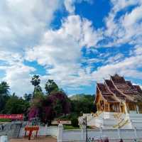 เที่ยวชมพระราชวังหลวงพระบาง