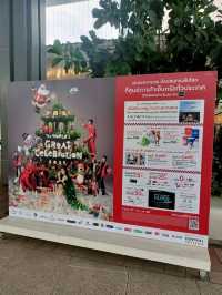 ถ่ายรูปคริสมาสต์กันที่ Central Village