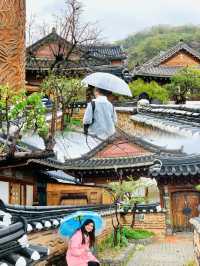 Rainy Day Charm: Exploring Jeonju Hanok Village in Serenit