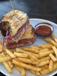 The Lansdowne Cafe