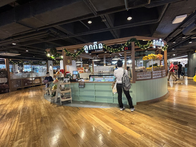 Siam Center: Bangkok’s Trendy Hub for Fashion and Fun