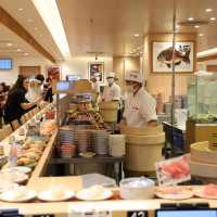 ซูชิสายพานอันดับ 1 จากโตเกียว Katsu Midori