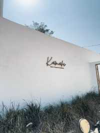 Kamari Cafe Kohlarn คาเฟ่หมู เกาะล้าน