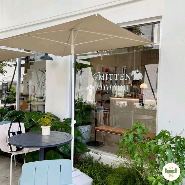 Smitten Cafe&Deco