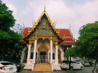 泰國曼谷湄南河畔著名皇家古跡寺廟景點：Wat Ratchaburana Ratchaworawihan 拉嘉布拉那寺，適合拍照📸打卡冥想