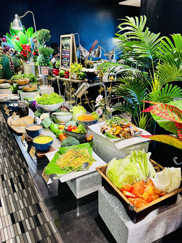 “A Feast of Flavors: Indulge in Maya Brasserie’s Irresistible Lunch Buffet!”