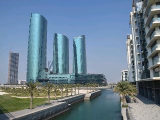 Bahrain Harbour: modernity and luxury 