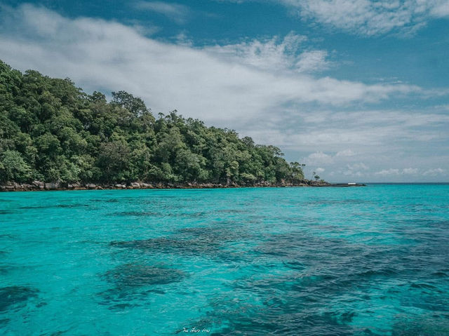 หมู่เกาะสุรินทร์ จ.พังงา 🌴