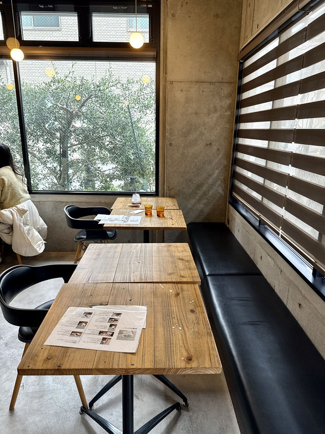 A Cozy Spot for Japanese Sweets at Manmaru