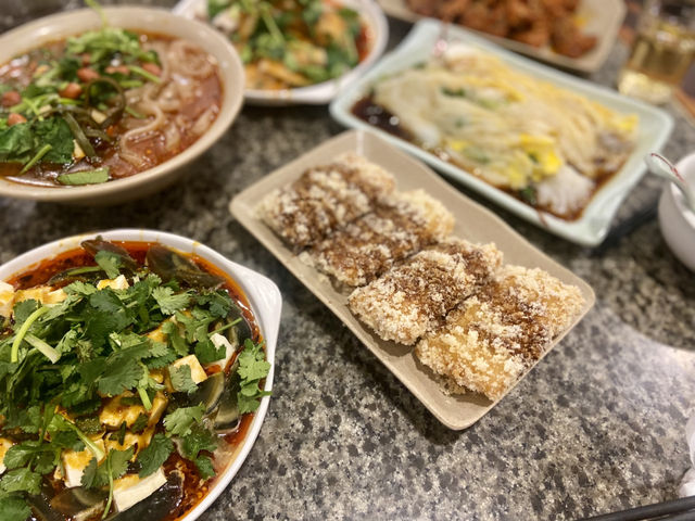 洛陽美食小吃天堂✨ 小街天府⛩️🥢