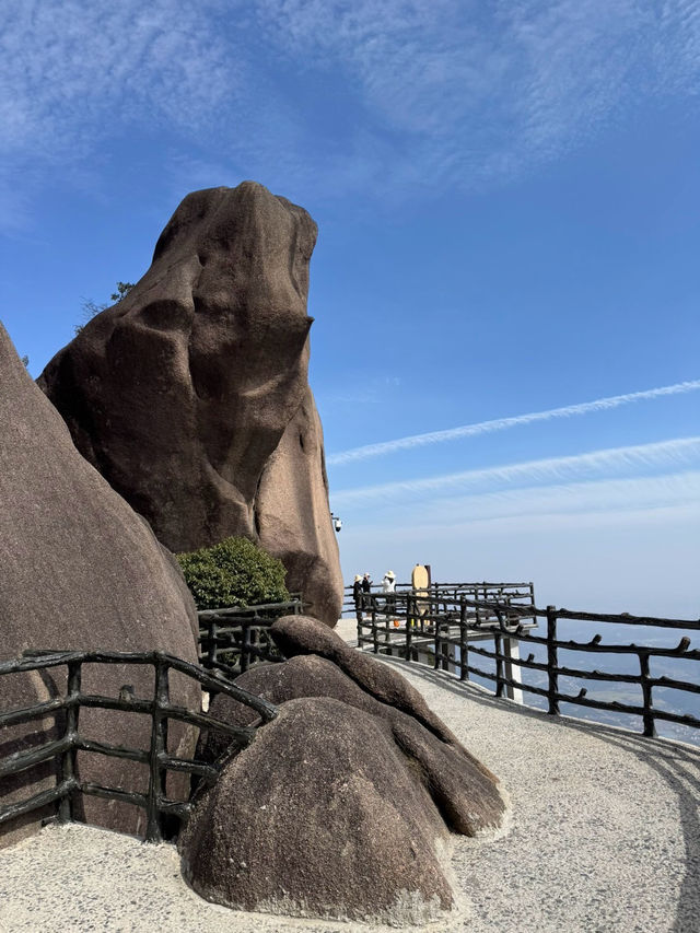 考驗想像力的山景:江西上饒靈山