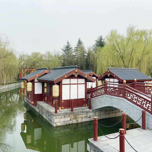 白天玩轉大唐芙蓉園，體驗盛唐文化與皇家園林！