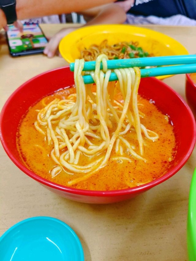Taste Tradition at Singrena 新麗茶餐室 – Kuantan’s Best-Kept Secret!