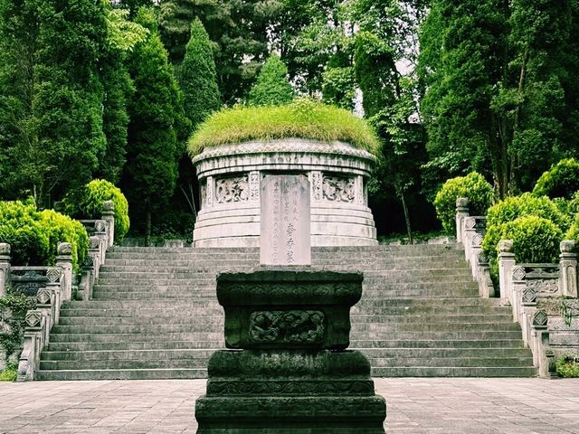 中國貴州著名景點奢香夫人墓博物館的旅遊攻略，適合打卡拍照📸