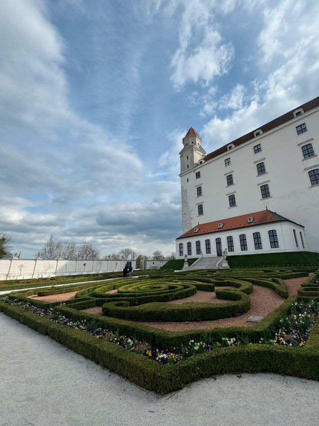 Bratislava Castle ที่เที่ยวที่ควรปักหมุด